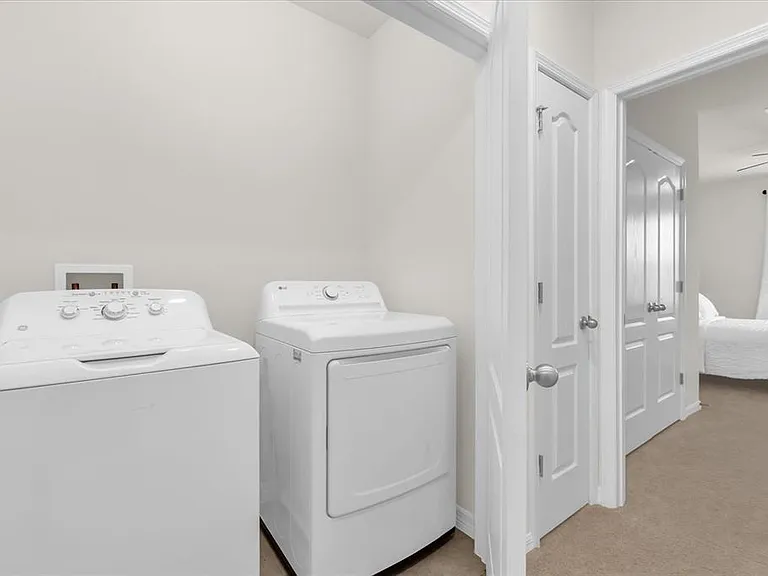 110 Reena Dr — Photo 16