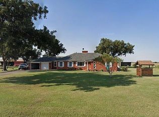 1020 Thrift Rd, Burkburnett, TX 76354