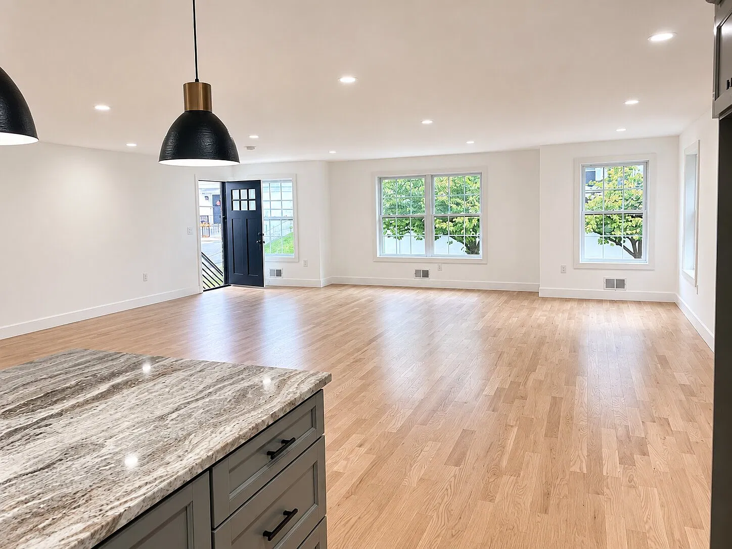 6909 Liberty Ave — Photo 1
