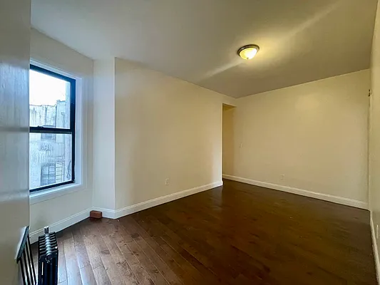 Rented by Mauro Bros Real Estate Services LLC | media 11