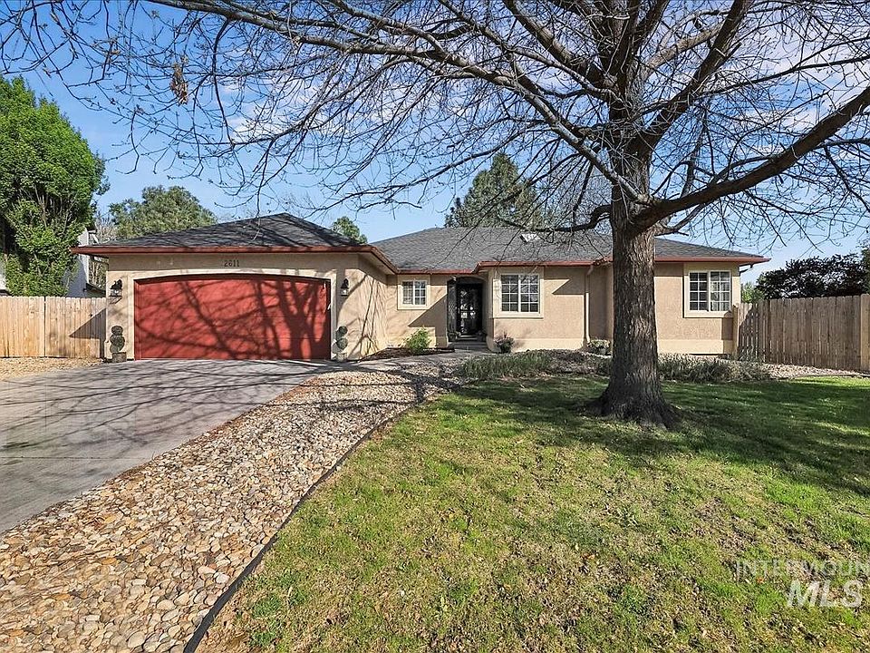1st image of 2611 E Clarene Ct