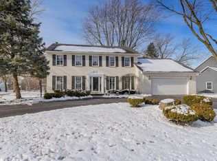 1940 Matson Ln, Lisle, IL 60532