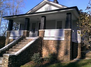51 E Marshall St, Waynesville, NC 28786