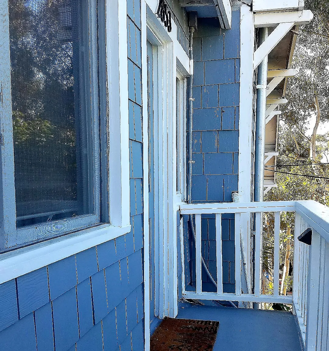 Granada Avenue - 3 - (2853 Hawthorn) — Photo 1