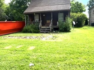 2180 Henry Ruff Rd, Garden City, MI 48135