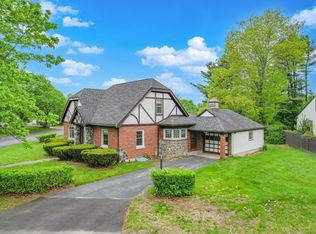 11 Hall St, Lewiston, ME 04240