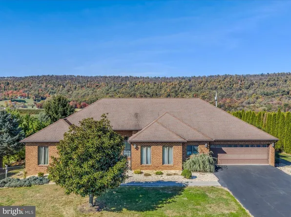 1687 Thatcher Rd, Martinsburg, WV 25403
