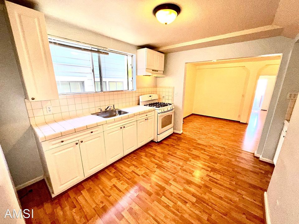 1st image of 482 Edinburgh St #A
