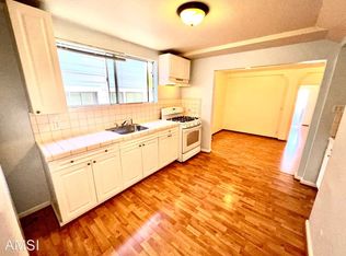 482 Edinburgh St #A, San Francisco, CA 94112