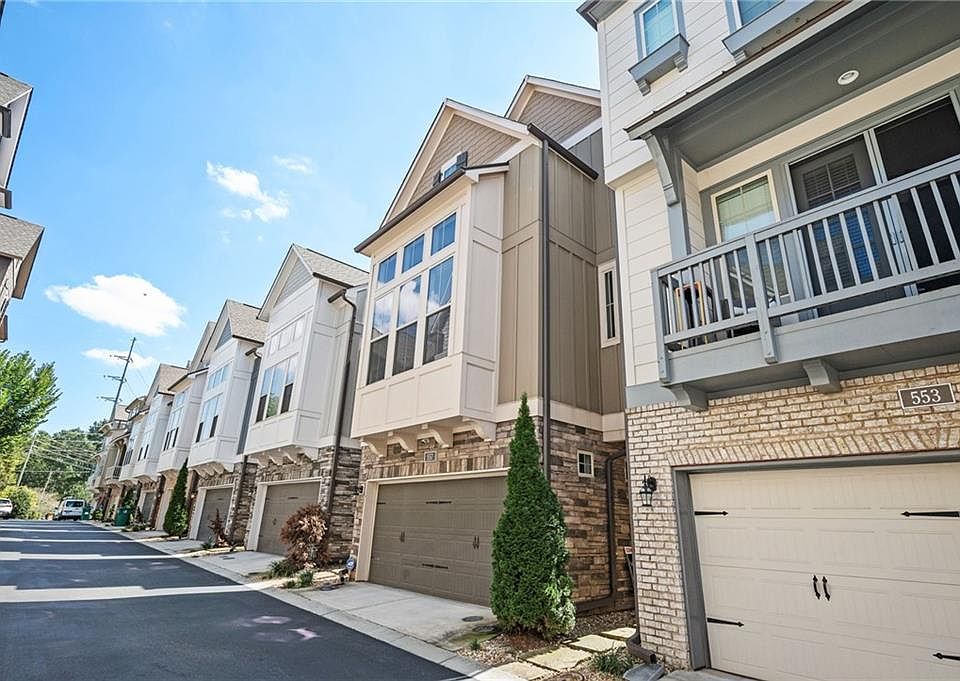 1st image of 557 Mirrormont Dr SE