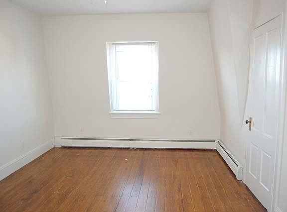 5th image of 129 Cypress St APT 3F