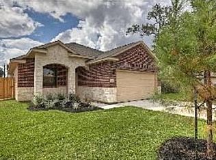 2202 Shady Tree Ln, Conroe, TX 77301
