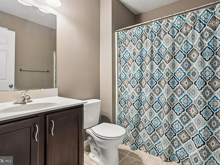 427 Green Meadow Dr — Photo 42