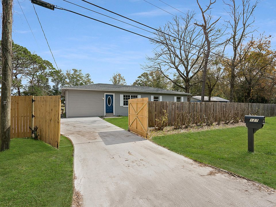1st image of 127 Suzanne Ave