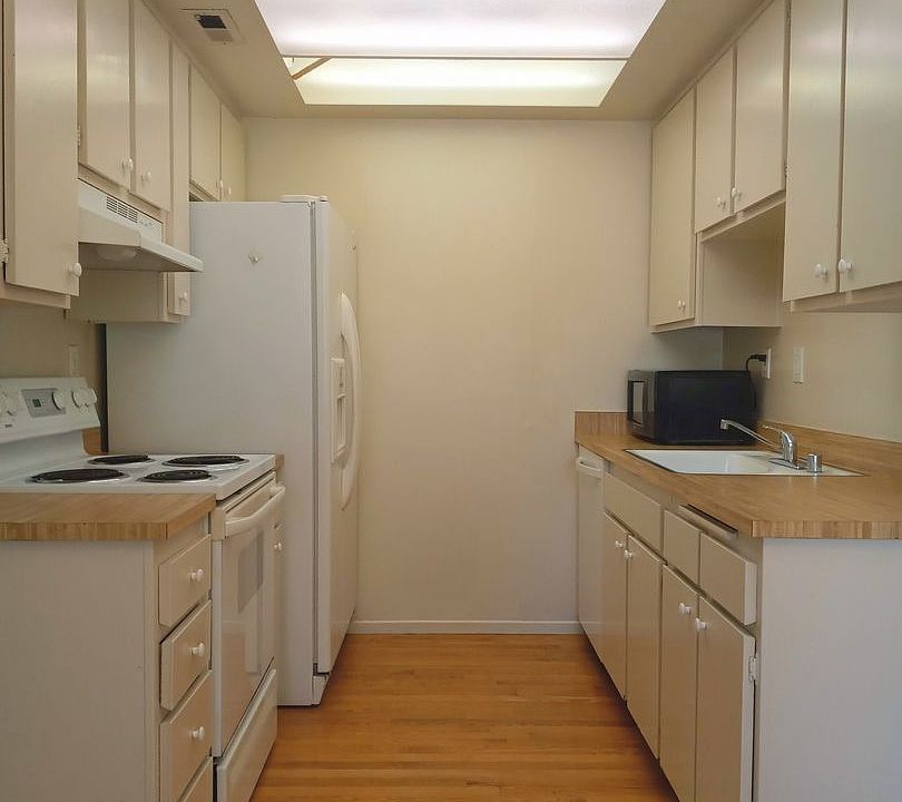 1st image of 1770 Braddock Ct