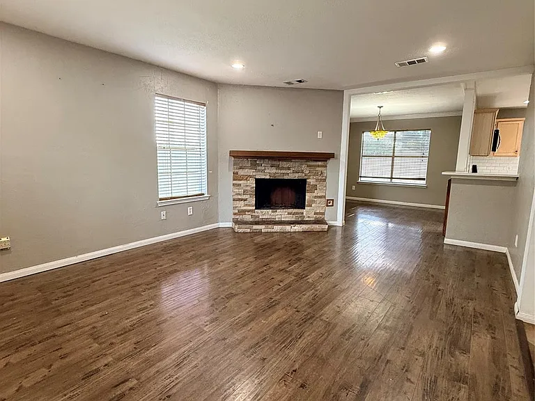 20823 Camphor Tree Dr — Photo 3
