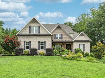 2772 Pfafftown Forest Dr, Winston Salem, NC, 27106