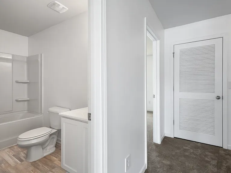 761 Riverside Dr NW — Photo 16