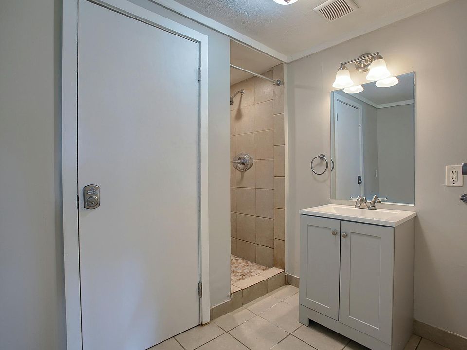 70281 McVicar Rd APT 2, Bruce Twp, MI 48065 Zillow