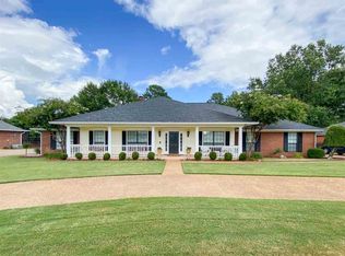 204 Deerfield Club Dr, Canton, MS 39046