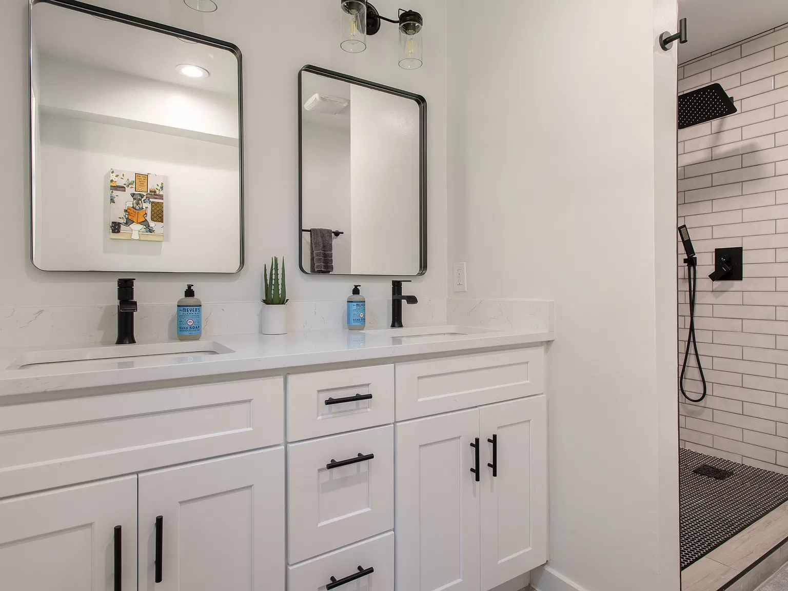 4 bed, 1430 sqft, $3,200 — Photo 4