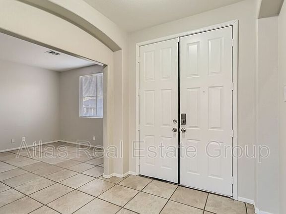 3rd image of 1008 Copper Moon Ln