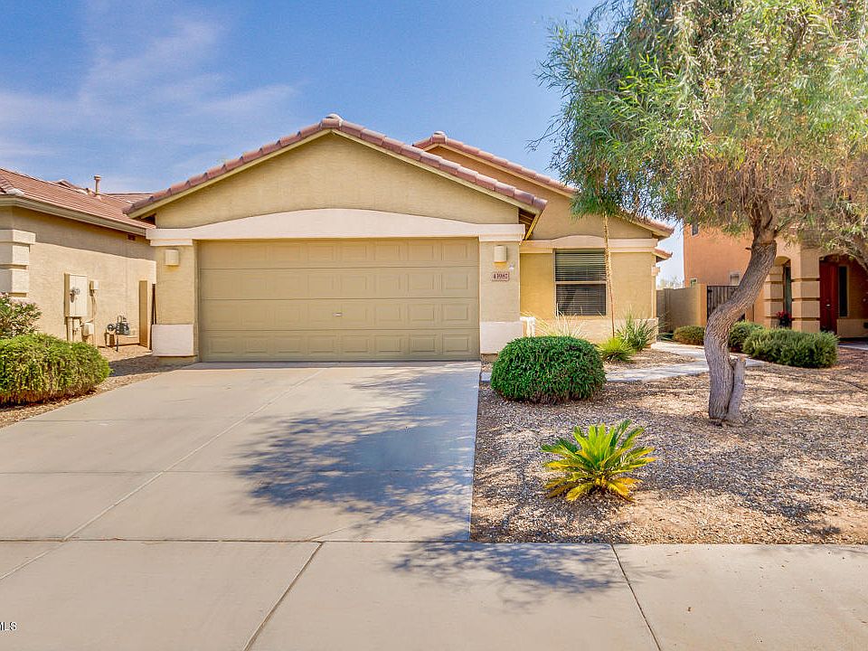 1st image of 43987 W Cypress Ln