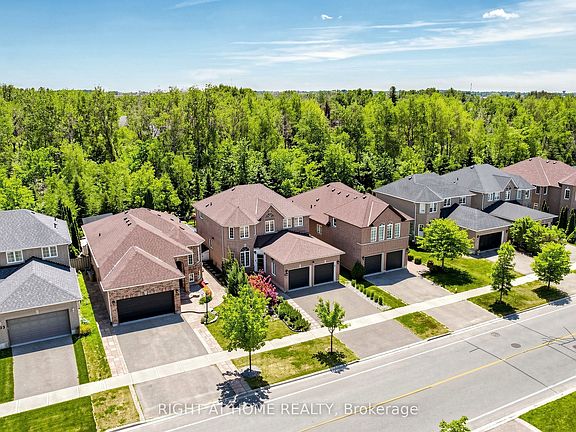 2nd image of 127 Humberland Dr