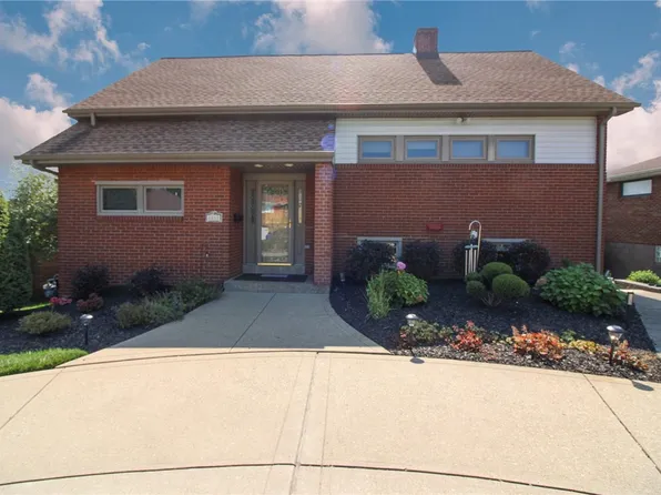 1211 Akehurst Rd, Pittsburgh, PA 15220