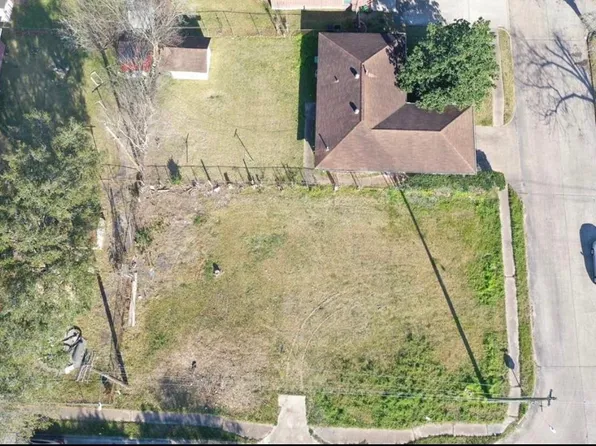 3003 Sunnydale Dr, Houston, TX 77051