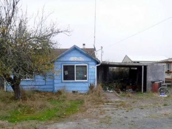 130 N 12th St, Lakeside, OR 97449