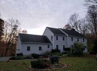 160 Haviland Rd, Ridgefield, CT 06877