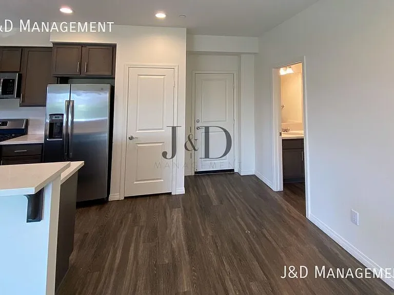 8137 Cascio Ct #102 — Photo 5