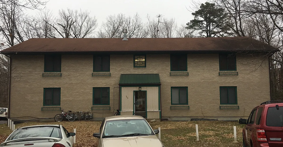 Building Photo - 400 Mimosa Ct #2