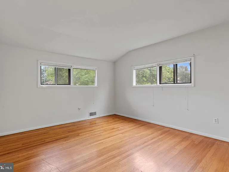 6318 Willowood Ln — Photo 20