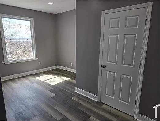 257 Travella Blvd — Photo 14