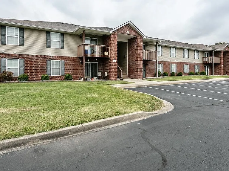 Polo Springs Apartments — Photo 30