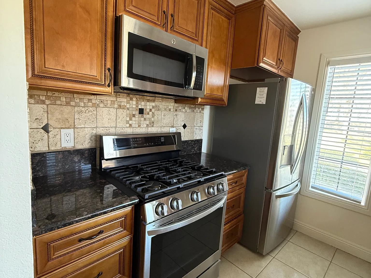 2 bed, 853 sqft, $2,600 — Photo 4