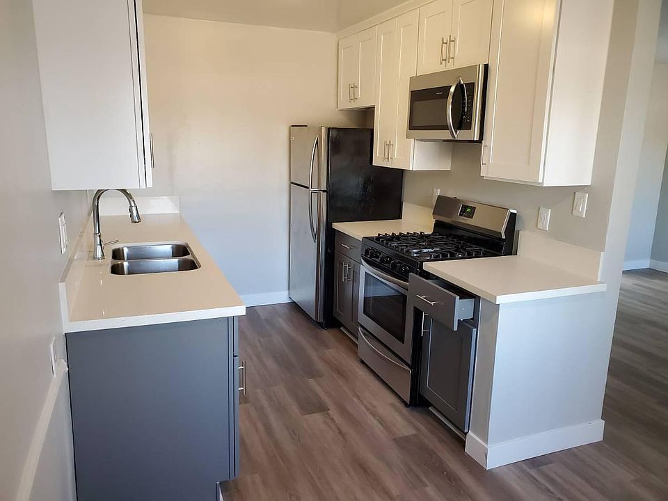 1st image of 941 N Cedar St APT 2