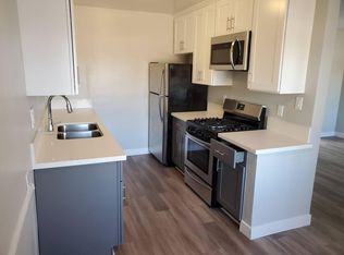 945 N Cedar St APT 2, Inglewood, CA 90302