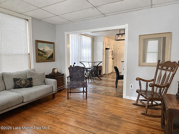 3rd image of 314 Benson Ave