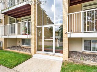 4909 Crooks Rd APT D6, Royal Oak, MI 48073