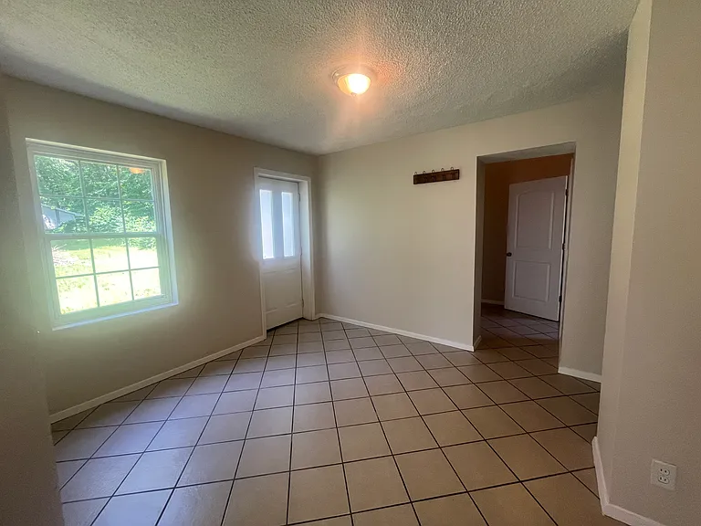 17803 N Fruitport Rd — Photo 6