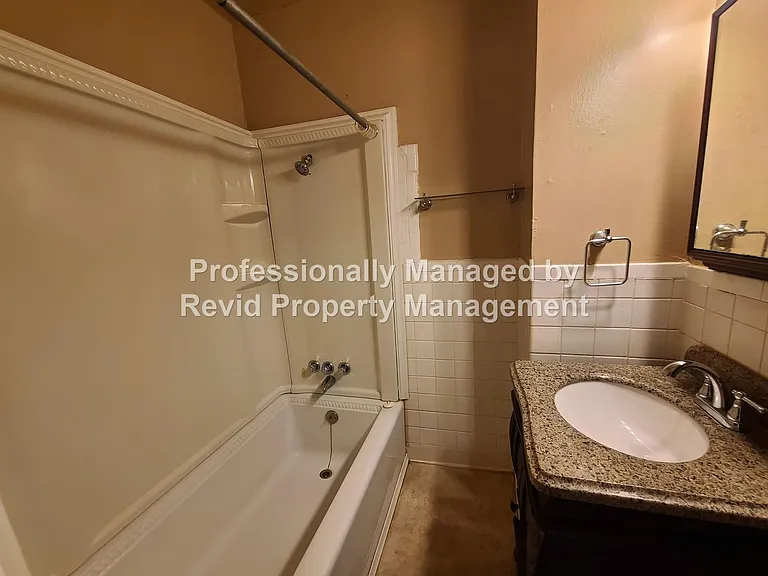 1353 Vance Ave — Photo 19