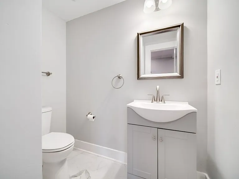 4010B Clifton Ave — Photo 8