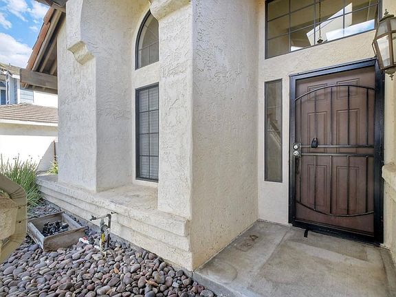4th image of 774 Lockwood Pl