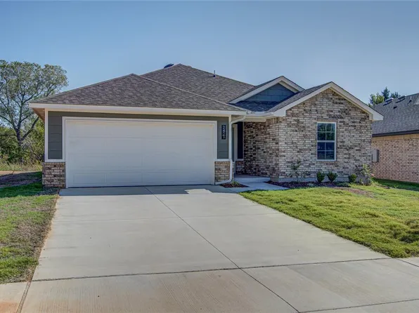 2401 S 27th Ct, Chickasha, OK 73018