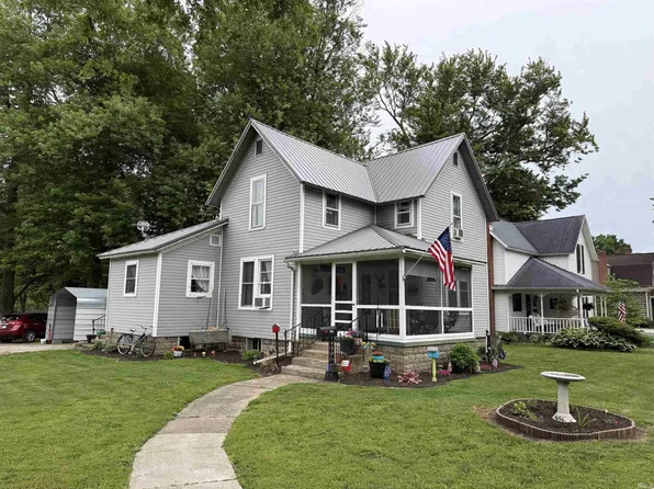 406 N Main St, Syracuse, IN 46567