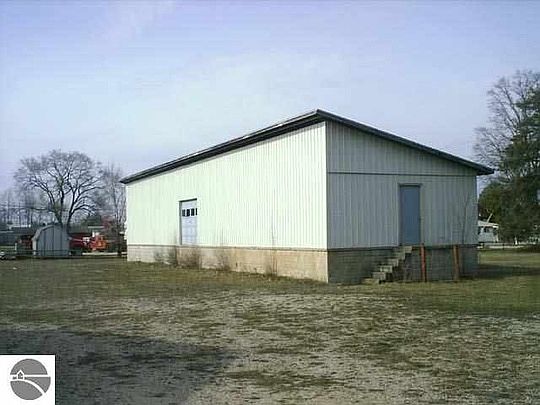 4th image of 706 E Broad St