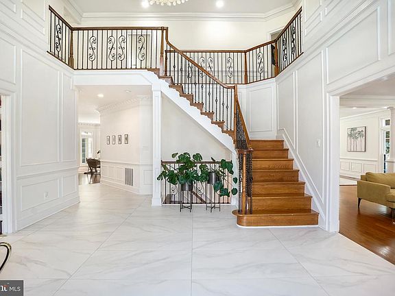 3rd image of 9646 Eagle Ridge Dr